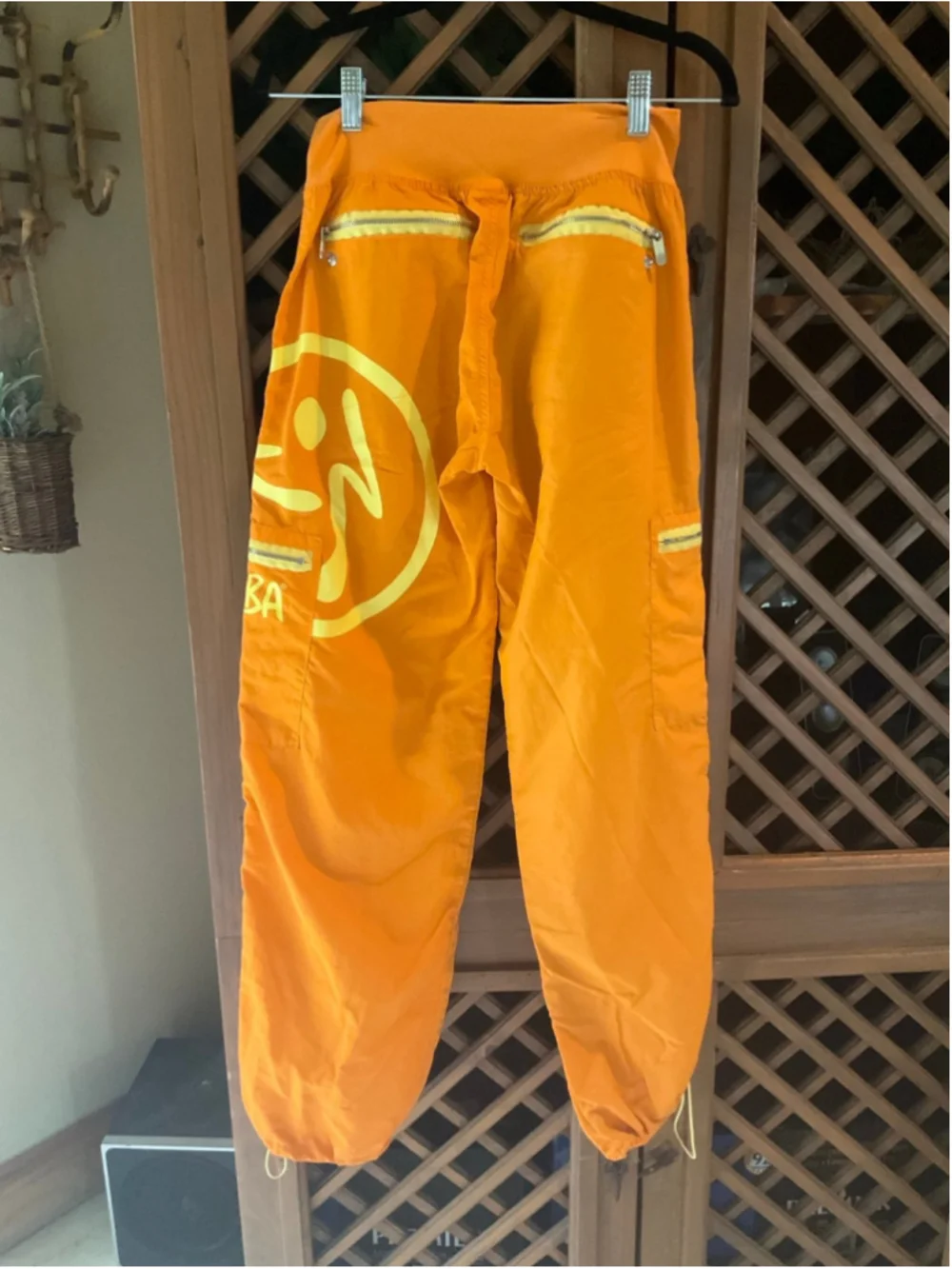 Zumba Wear Orange Cargo Dance Jogger Pants Women’s Medium Adjustable Hem